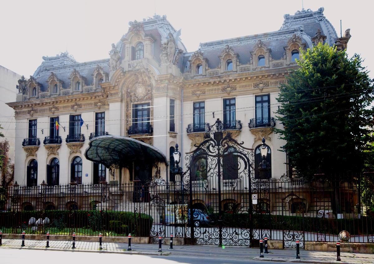 Palatul_Cantacuzino,_Calea_Victoriei_141