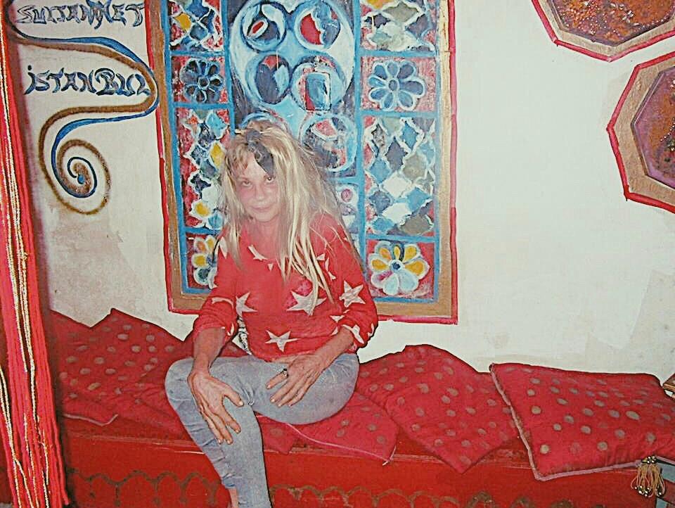 natacha alban lotus rouge art