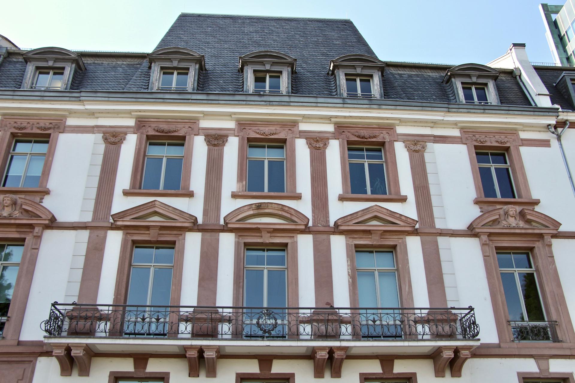 ROTHSCHILD - S’affranchir du ghetto de Francfort pour conquérir l’Europe