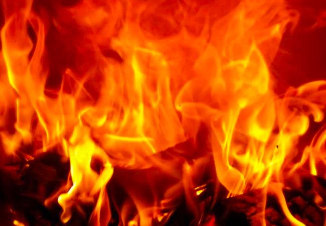 Un homme brûlé vivant pour “vol d’enfant“