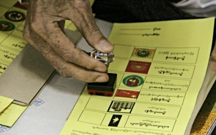 Union de partis Mon en vue des élections en Birmanie