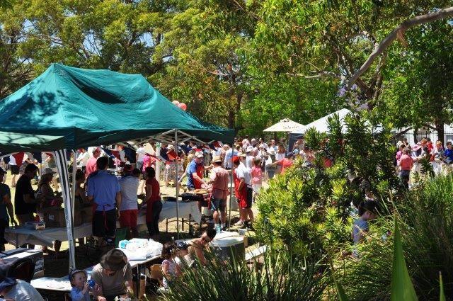 Rendez-vous pour la 14ème édition du French Market, le dimanche 4 novembre de 9h00 à 16h00 à l'école publique de Killarney Heights !