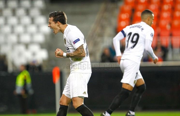 mina exulte après le premier but