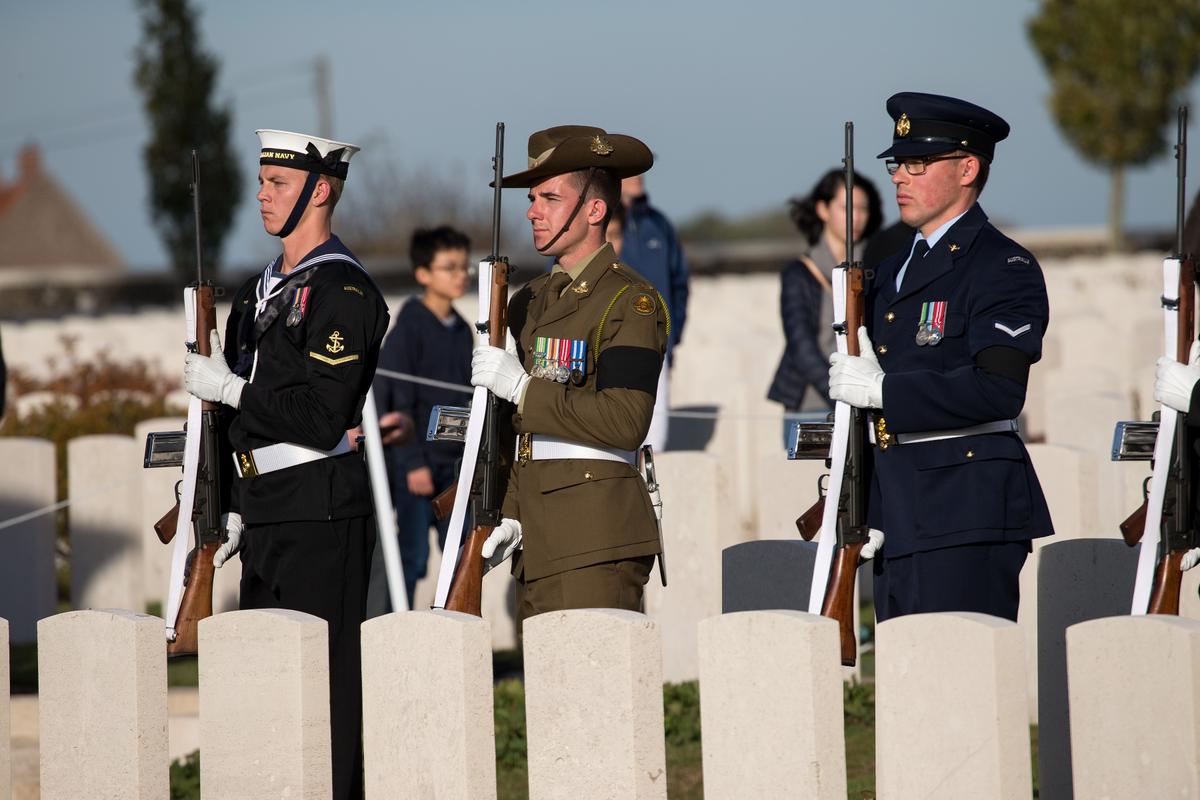 Deux soldats inconnus australiens inhumés en Belgique