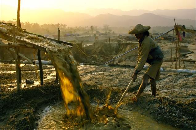 Plus de 1 000 demandes de permis d’extraction minière depuis juillet en Birmanie