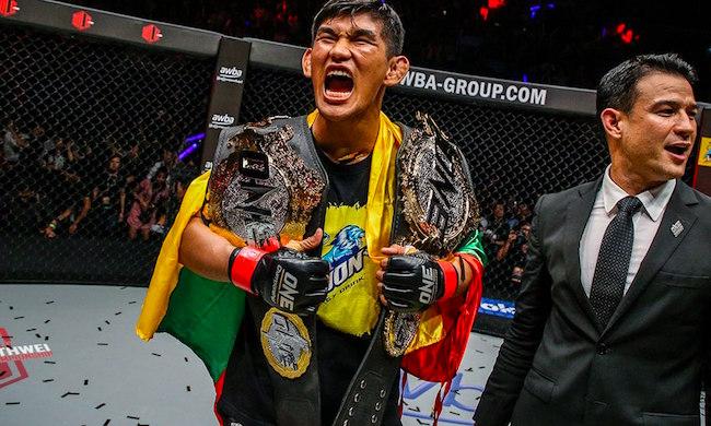 Une statue de Aung La N Sang construite en Birmanie