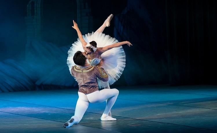 ballet lac des cygnes IFM milan