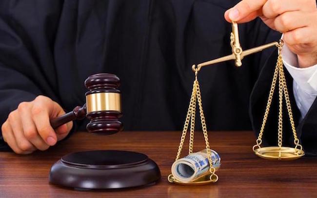 La première ministre Lee Lee Maw accusée de corruption en Birmanie