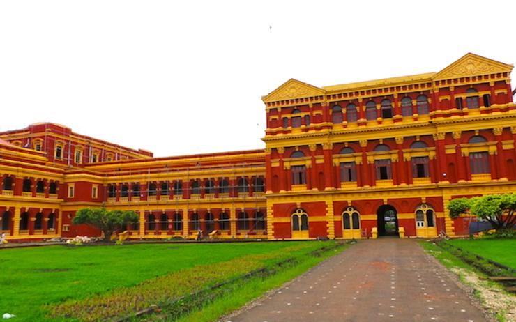 Le 'NightFest at Yangon's Secretariat' fait débat en Birmanie