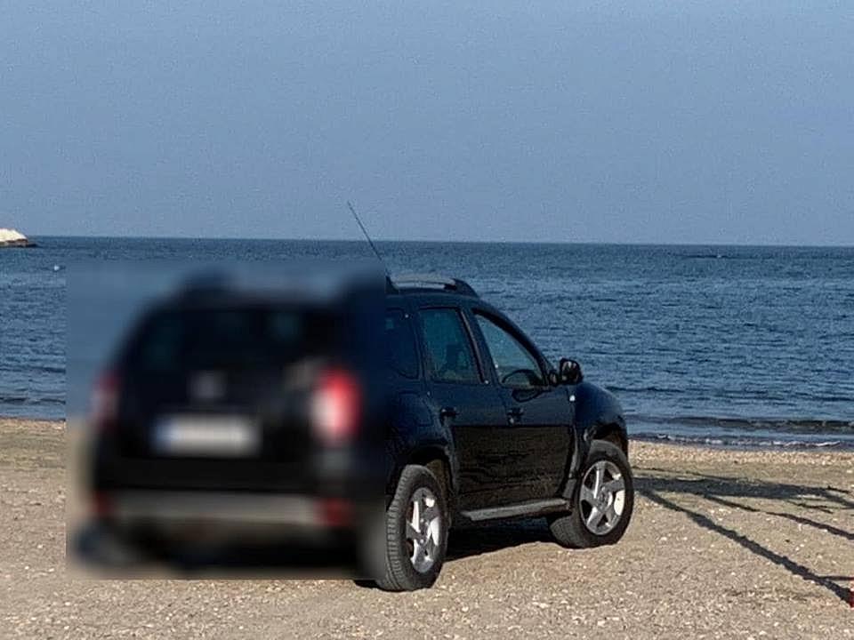 femme roumaine reçoit amende stationnement plage