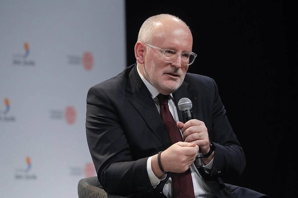 Dragnea avertissement Timmermans