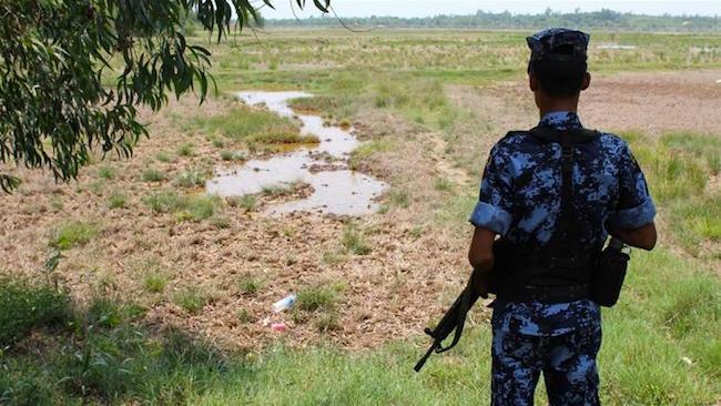 Un poste de police et un chantier à la frontière attaqués