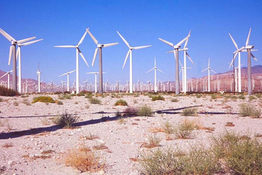 Une centrale éolienne pour alimenter Chaungtha Beach en Birmanie