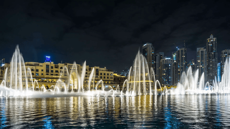 fontaine dubai palm Jumeirah