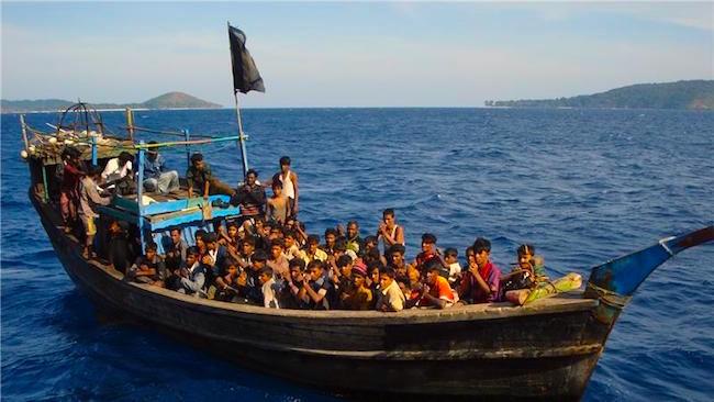 41 Rohingyas arrivent en Malaisie, 200 encore coincés en mer