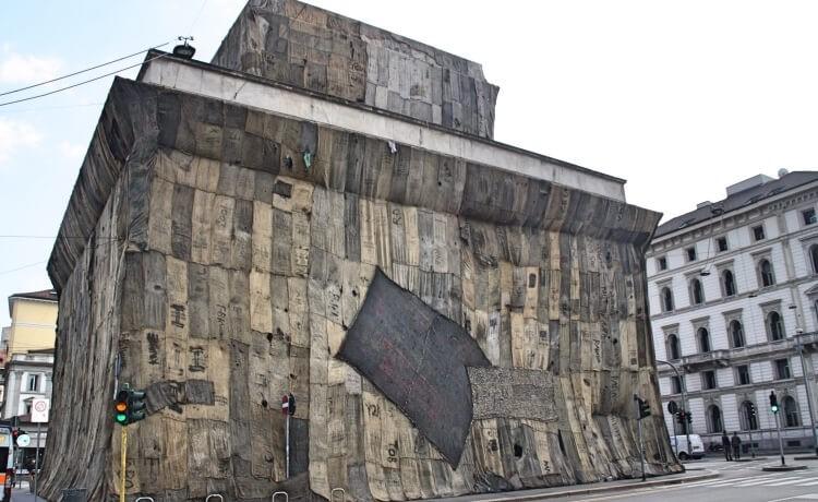 a friend milan trussardi