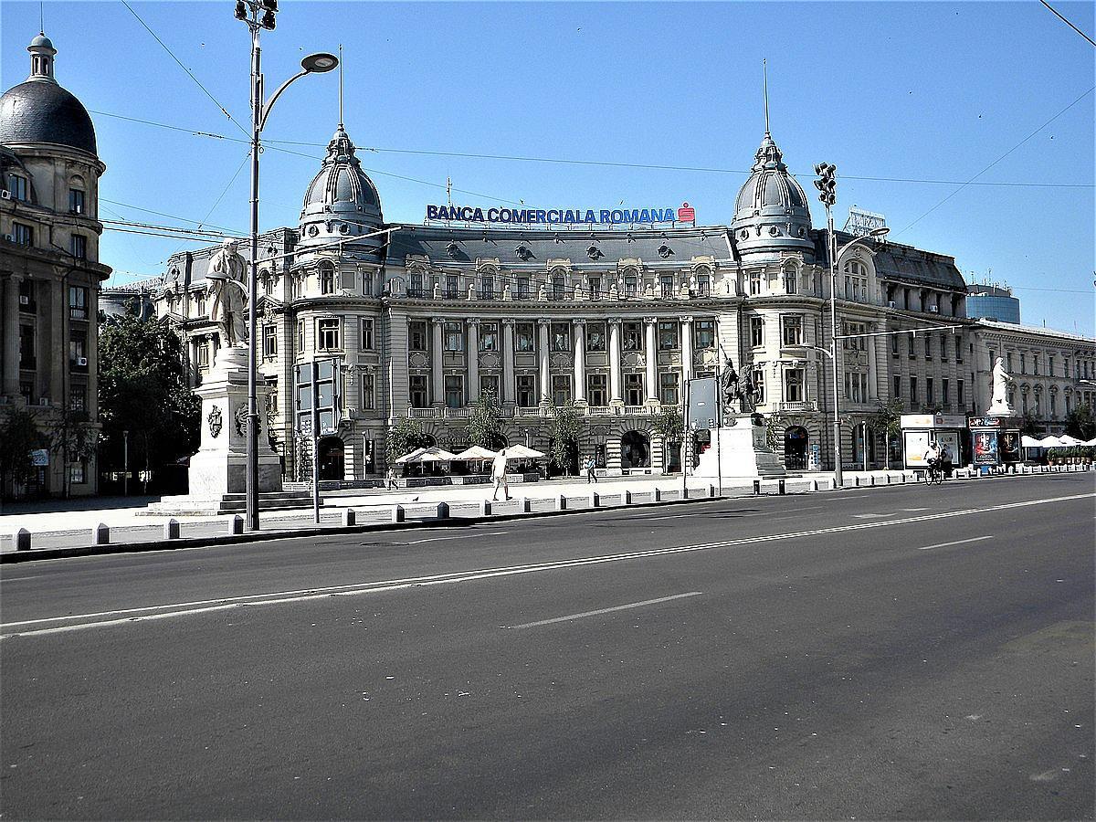 hôtellerie BCR bâtiments centre ville bucarest mise en vente