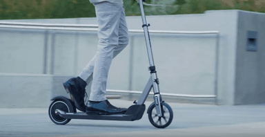 Allemagne e-scooter trottinette ministre Transport assureur piste cyclable trottoir Radweg Andreas Scheuer