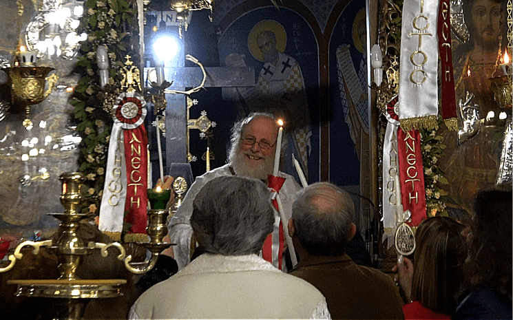 le pope et la lumière pâques mytilène