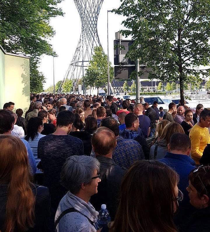 Teodor Meleşcanu s'excuse auprès de la Diaspora roumaine en colère vote roumanie vidéo recorder