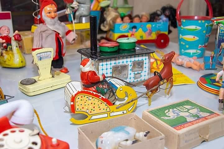 jouets roumains fabriqués siècle dernier exposés bucarest