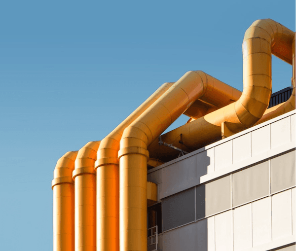 Londres Royaume-Uni eaux crise 100 000 foyers privés tuyau éclaté explosion Thames Water