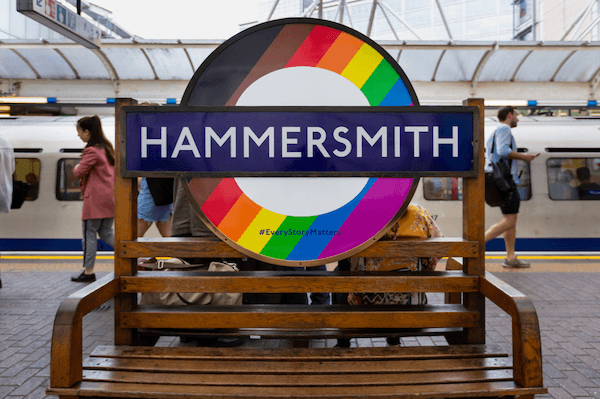 Londres TfL transport for London ronds underground tube célèbre diversité gay Pride mois de la fierté