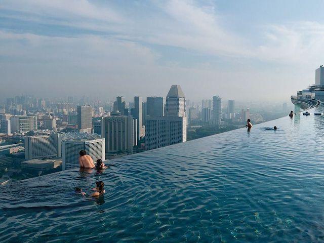 Dubai-EAU-bientôt-une-infinity-pool-au-sommet-d'un-gratte-ciel