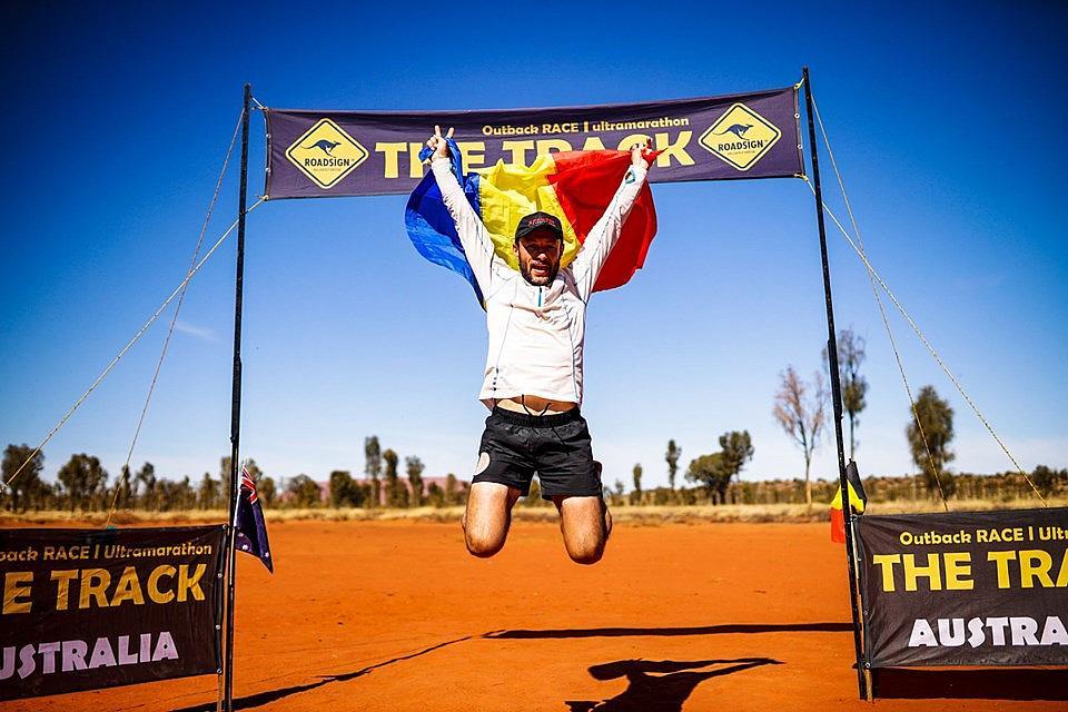 pompier roumain remporte l'ultra-marathon de 522 km en Australie Iulian Rotariu