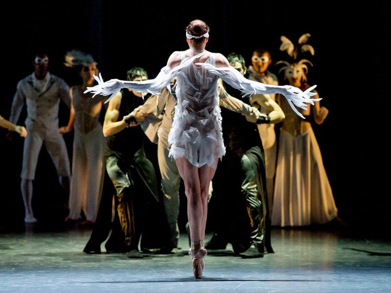 lac cygnes tchaikovsky