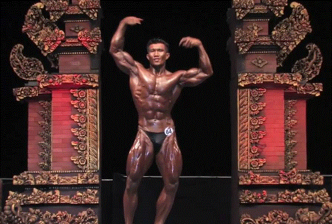 Aung Swe Naing, culturiste vedette en Birmanie