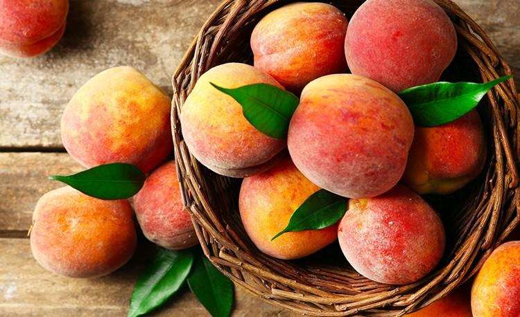 Peaches_Closeup_549759_1280x853