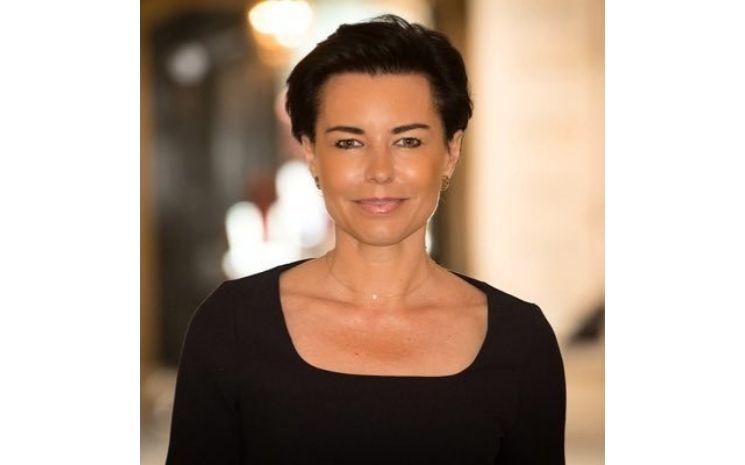 Laurence Sailliet chroniqueuse balance ton post