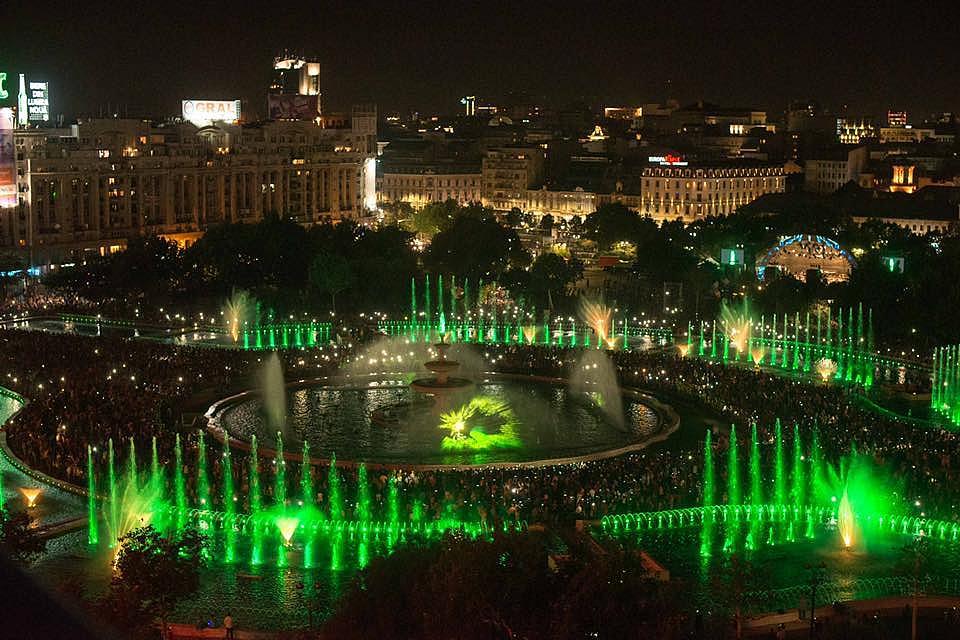 fontaines bucarest plus longue du monde roumanie chorégraphie