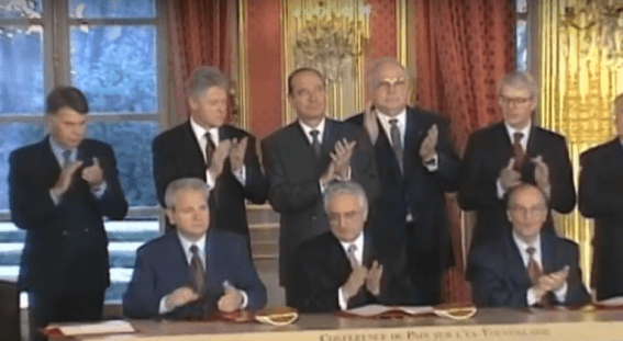 Registre condoléances décès Chirac FRANCFORT