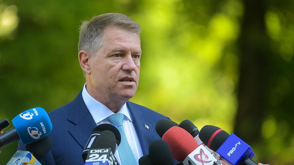 klaus iohannis avance sondage avant élections présidentielles