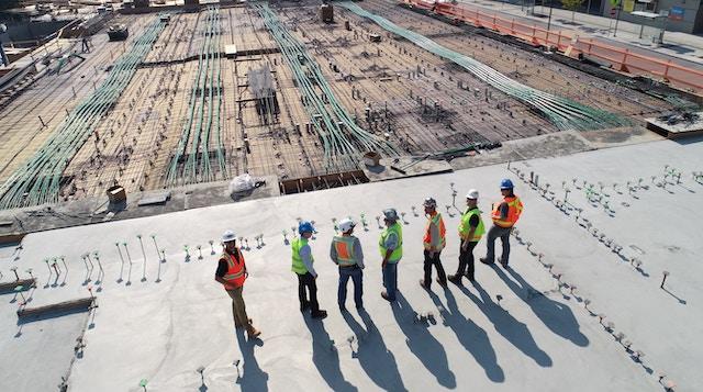 Un développeur immobilier appelle au gel des futurs projets de construction