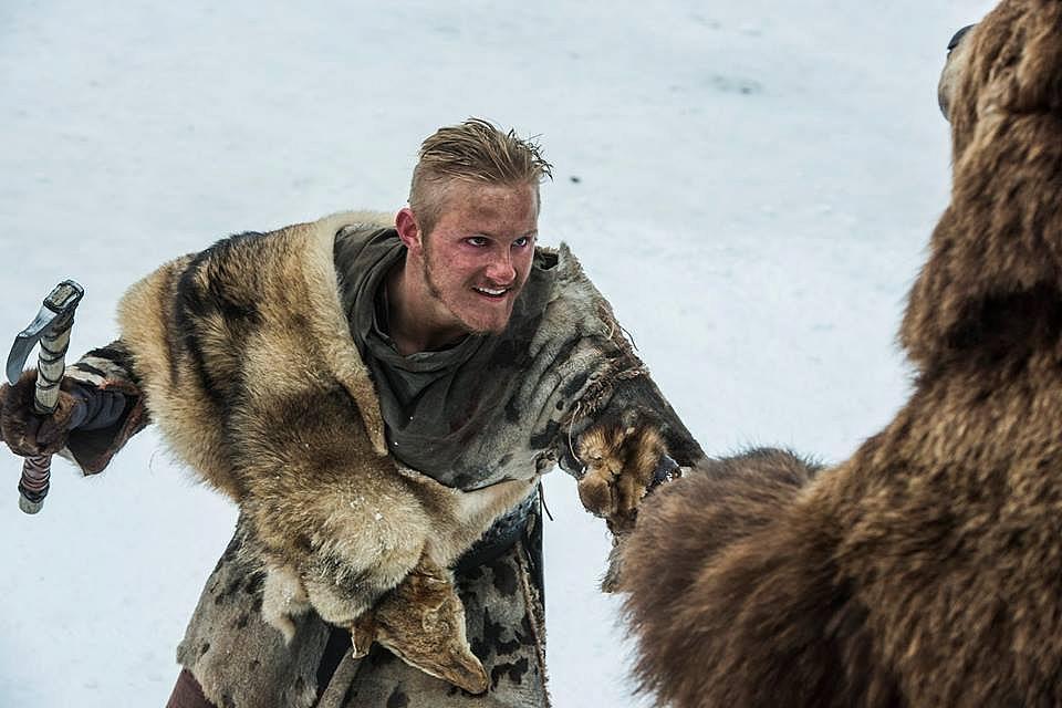 alexander_ludwig_bjorn_vikings_roumanie