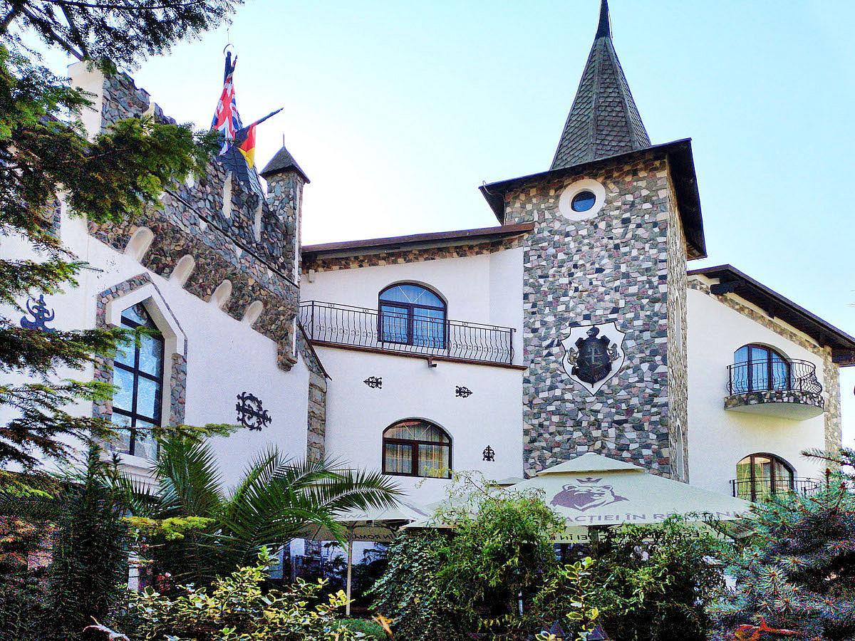 Castelul Printul Vanator tourisme roumanie mis en vente 2,5 millions d'euros