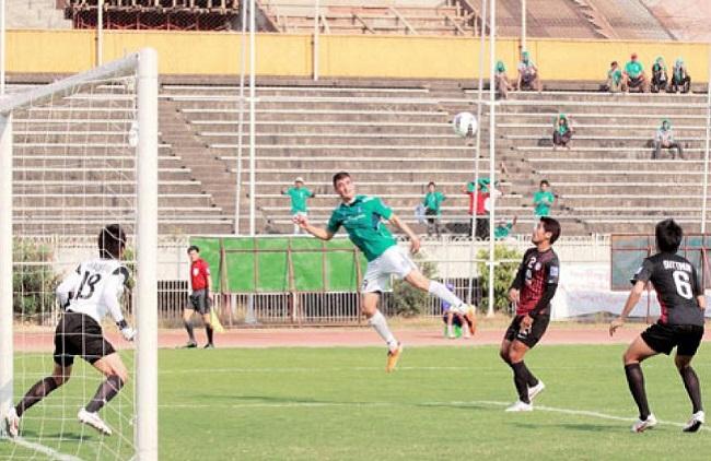 football national ligue a Yangon en Birmanie
