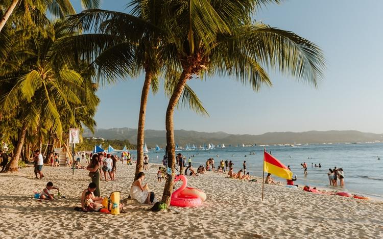 touristes philippines record