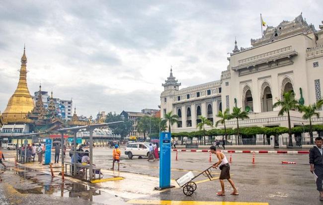 Yangon Forbes en Birmanie