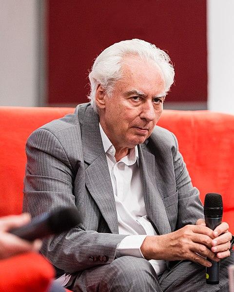 Lucian Boia Croix de Chevalier de l'Ordre du mérite hongrois historien roumanie