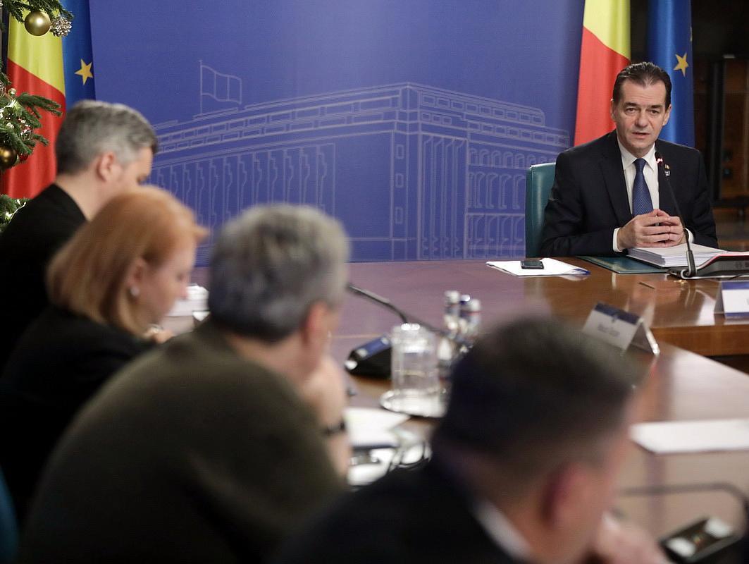 ludovic orban hausse des pensions roumanie politique