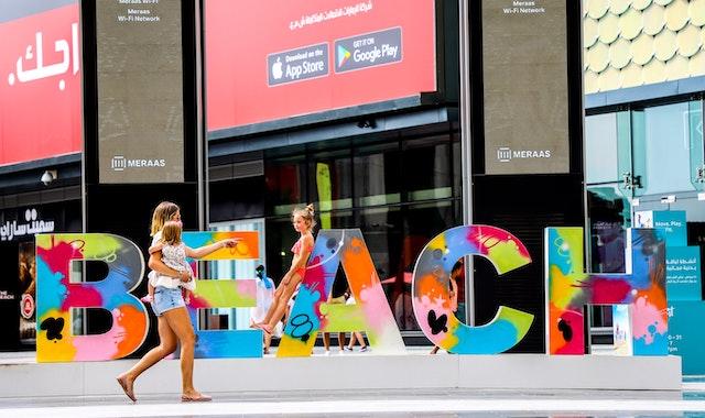 Nouveau décret pour encadrer la publicité à Dubaï