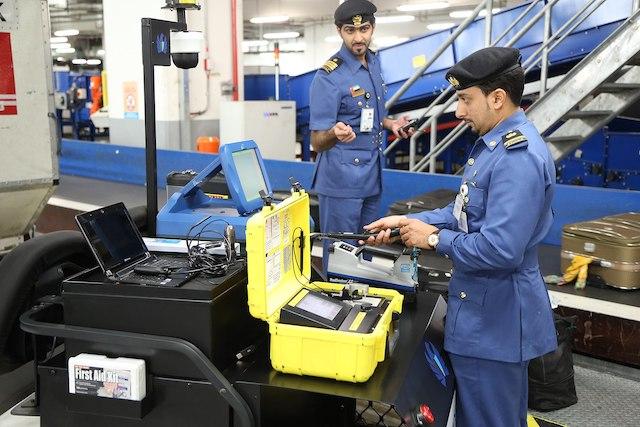 Un véhicule pour détecter drogues, explosifs et autres substances interdites