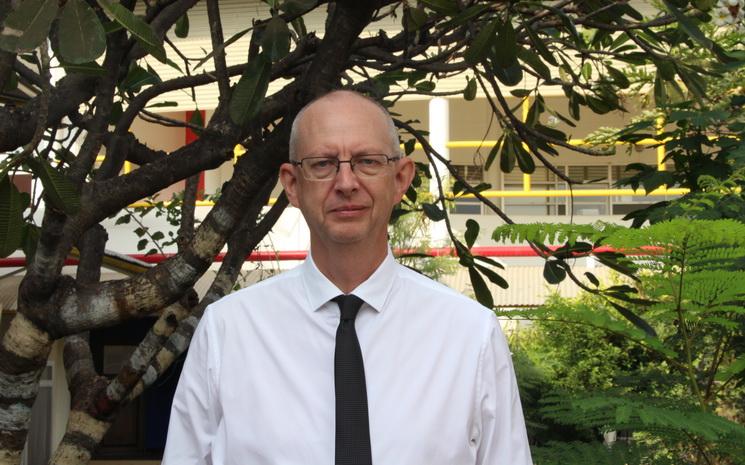 Yvan-Schmitt-Proviseur-Lycee-Francais-Bangkok