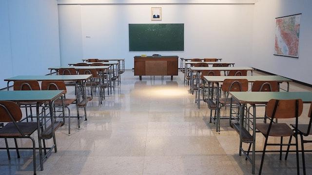 Les parents réclament des réductions sur les frais de scolarité
