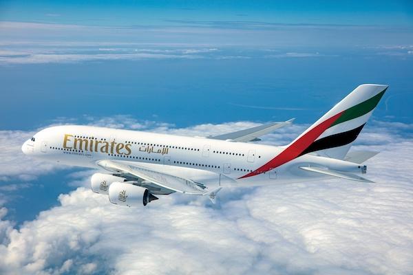 emirates suspend ses vols
