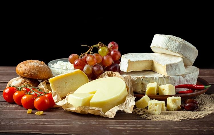 GATIN AUX FROMAGES DE BIZERTE